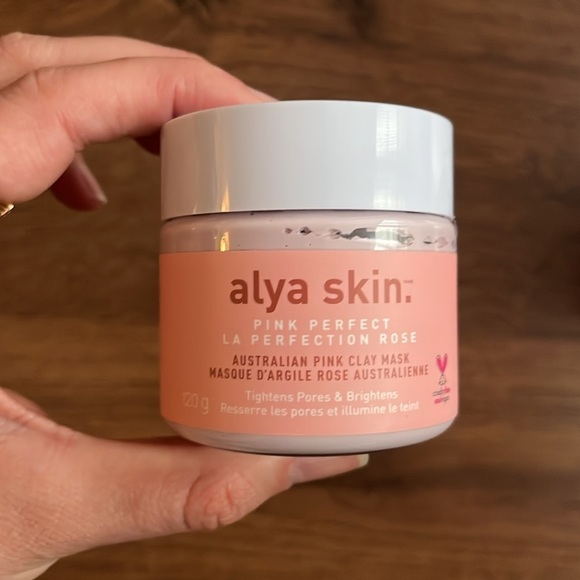 NWT Alya Skin Pink Perfect Skincare Box - Picture 8 of 12